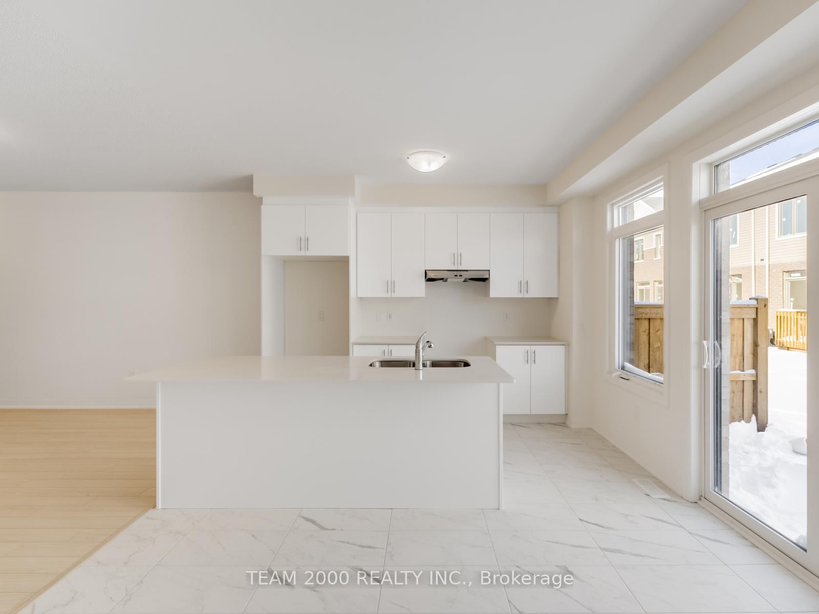 Townhouse for sale at 42-474 Provident Way, Hamilton, Ontario, L0R 1W0 - Mount Hope - MLS: X12905090