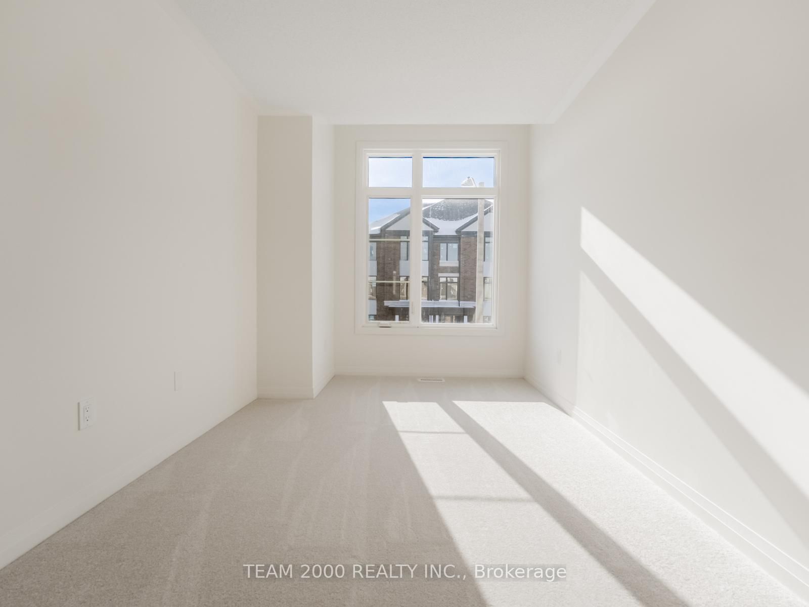 Townhouse for sale at 42-474 Provident Way, Hamilton, Ontario, L0R 1W0 - Mount Hope - MLS: X12905090