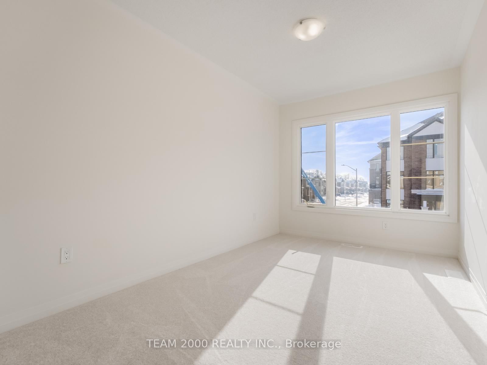 Townhouse for sale at 42-474 Provident Way, Hamilton, Ontario, L0R 1W0 - Mount Hope - MLS: X12905090