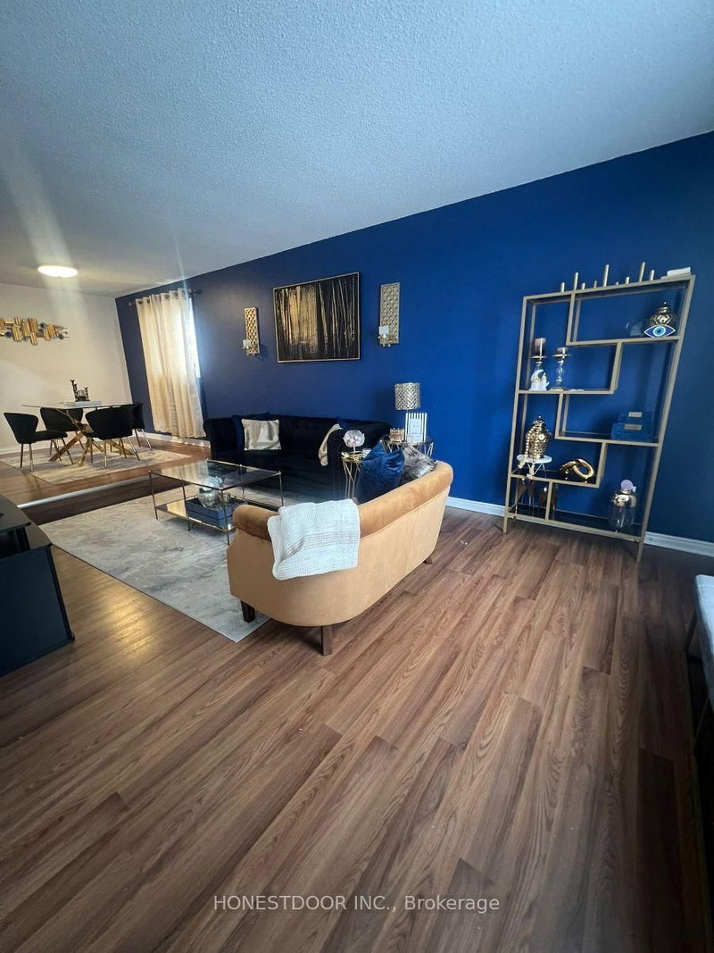 home for lease on 72 Tumbleweed Crescent