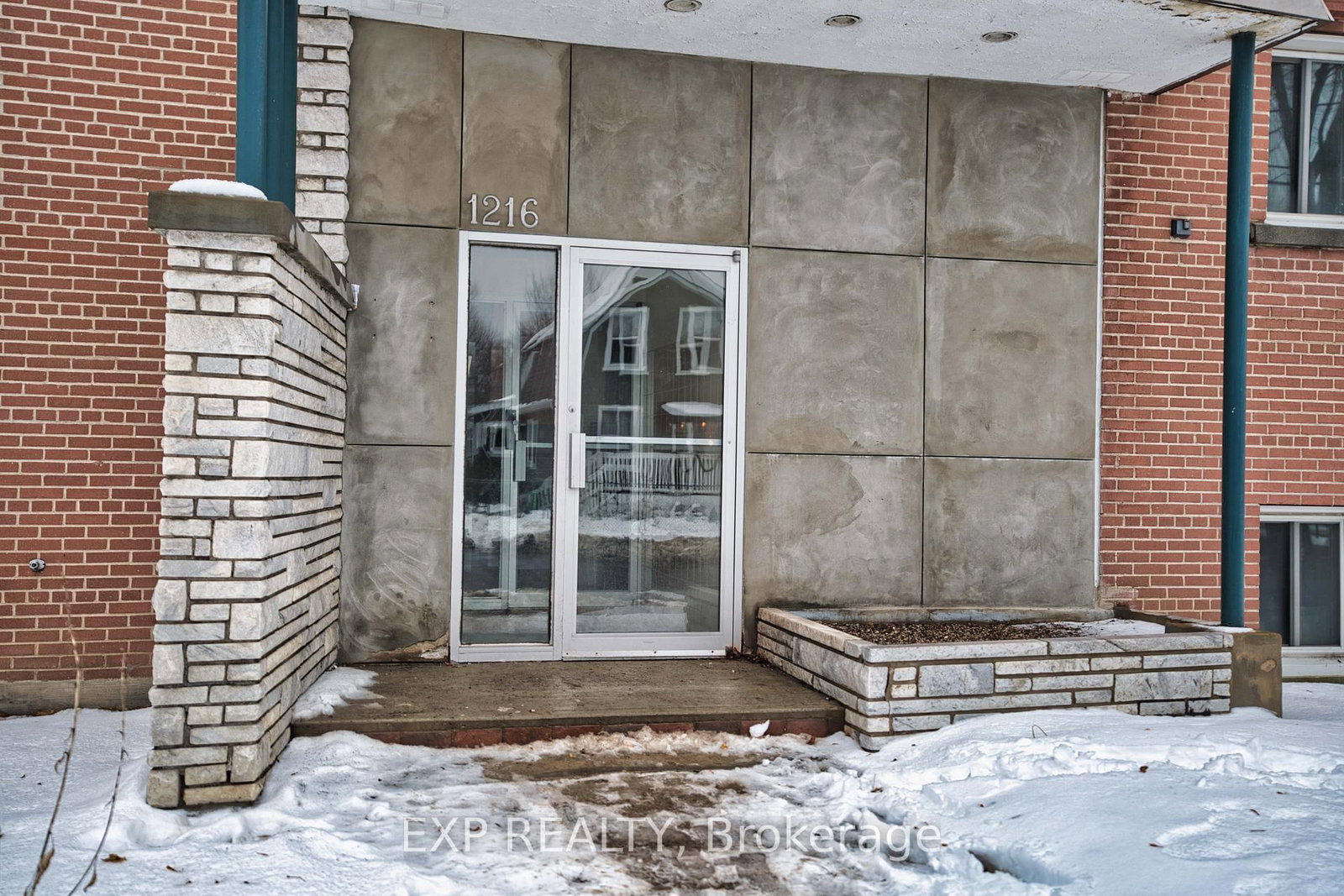 1216 Shillington Avenue - Photo 22