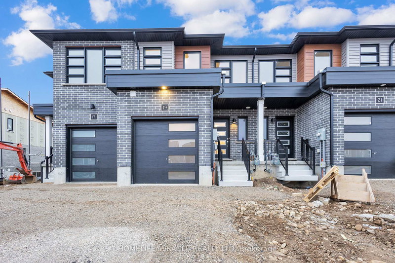 home for lease on 19 Wilkinson Avenue