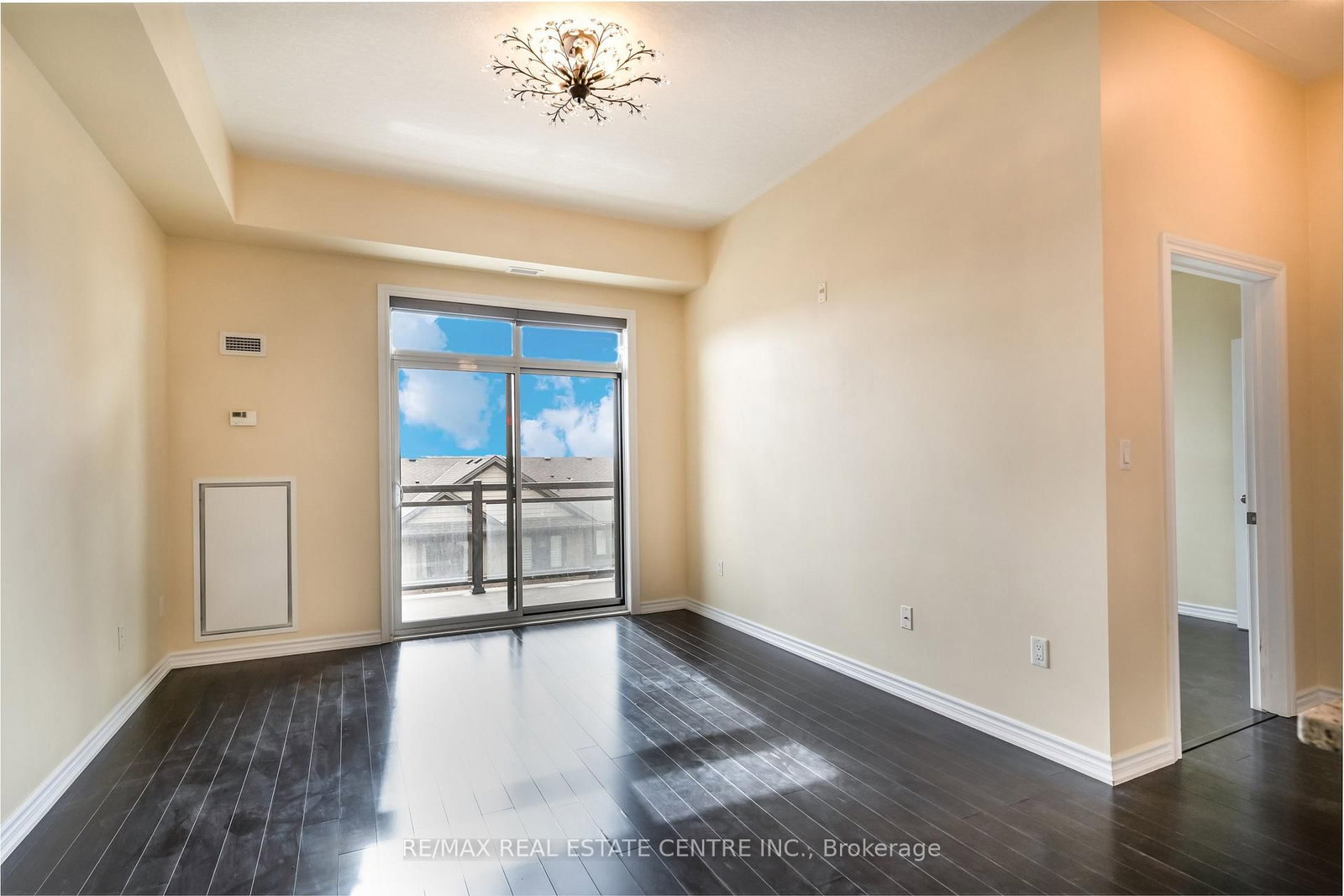 Condo for sale at 413-35 Southshore Crescent, Hamilton, Ontario, L8E 0J2 - Lakeshore - MLS: X12905458