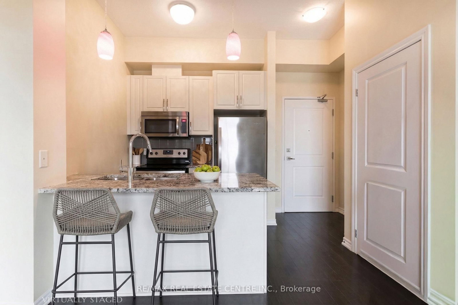 Condo for sale at 413-35 Southshore Crescent, Hamilton, Ontario, L8E 0J2 - Lakeshore - MLS: X12905458