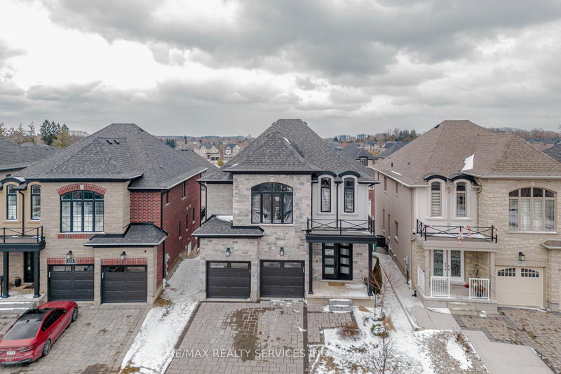 130 Pondcliffe Dr, Kitchener, N2R 0M4 | Image 2