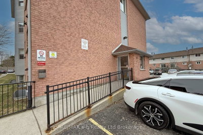 64 Hiawatha Road • #36 • Woodstock, ON photo 6