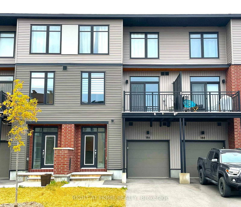 home for lease on 186 Visor Private