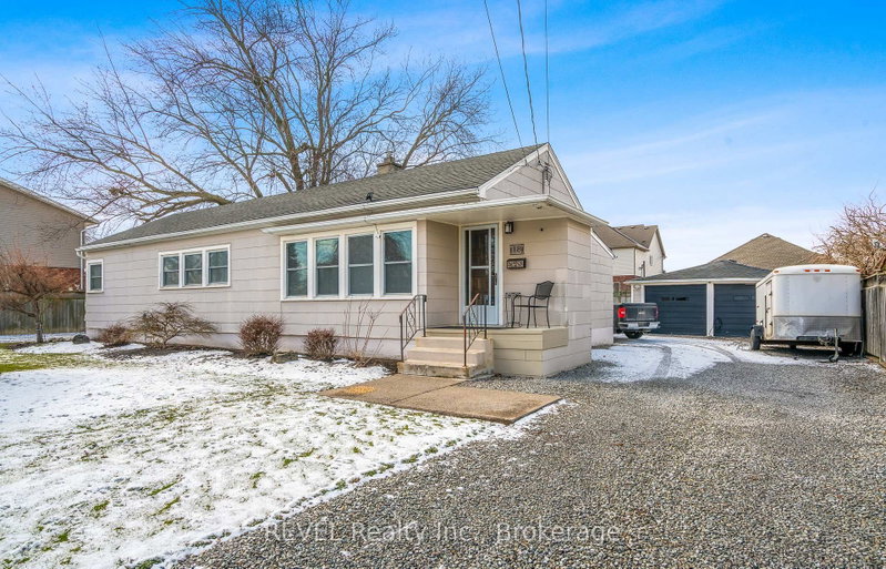 18 Valley Road