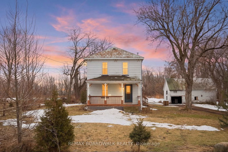 home for sale on 711 County Road 21 Road