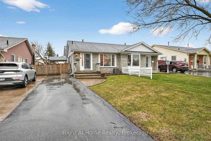 16 Dundee Dr, St. Catharines, L2P 3T1 | Image 3