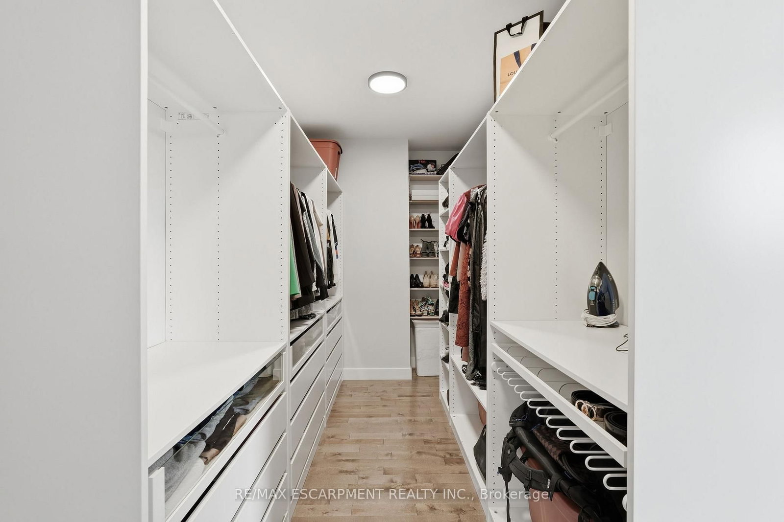 Detached House for sale at 414 JOHN Street, Hamilton, Ontario, L8L 4R3 - North End - MLS: X12906116