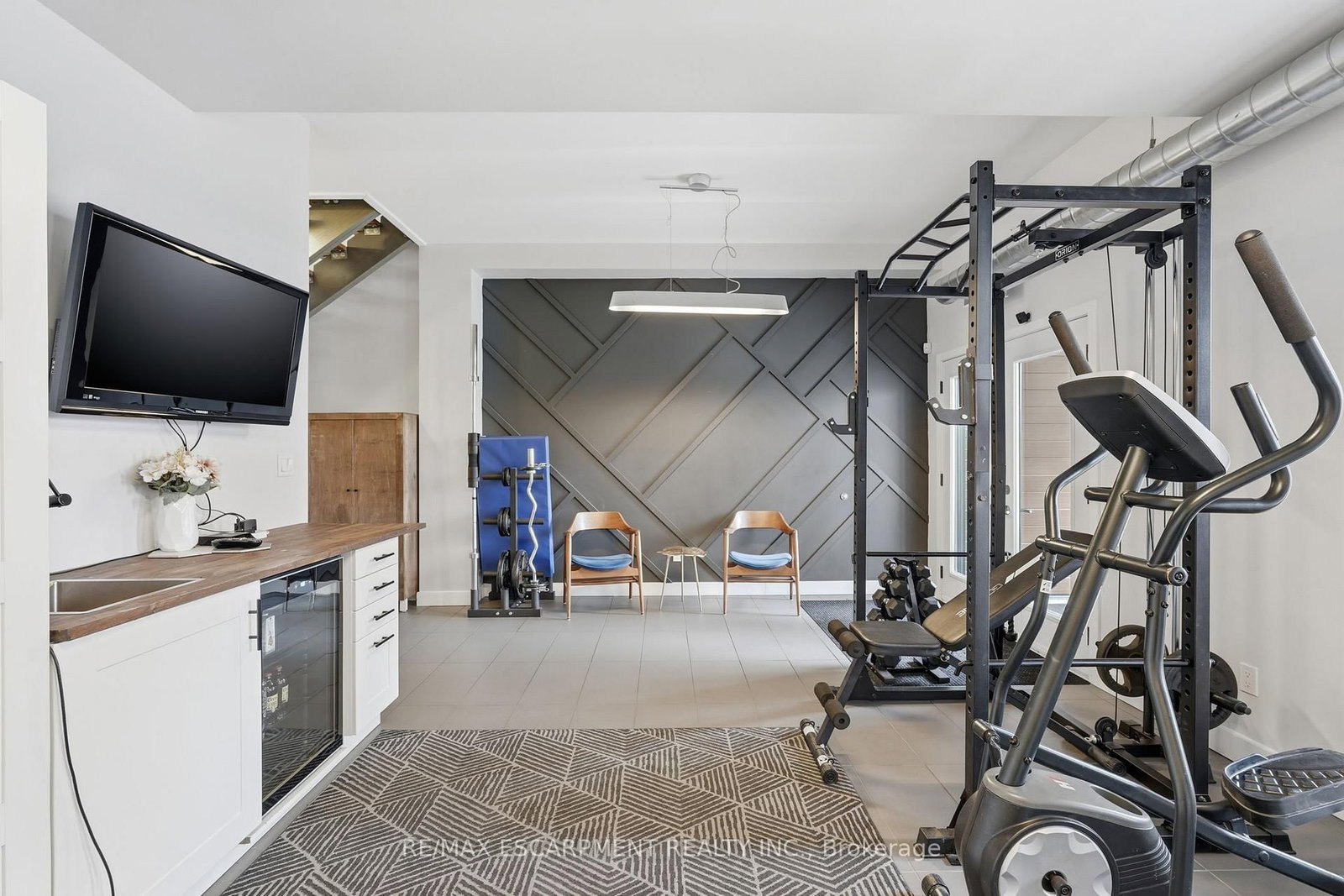 Detached House for sale at 414 JOHN Street, Hamilton, Ontario, L8L 4R3 - North End - MLS: X12906116