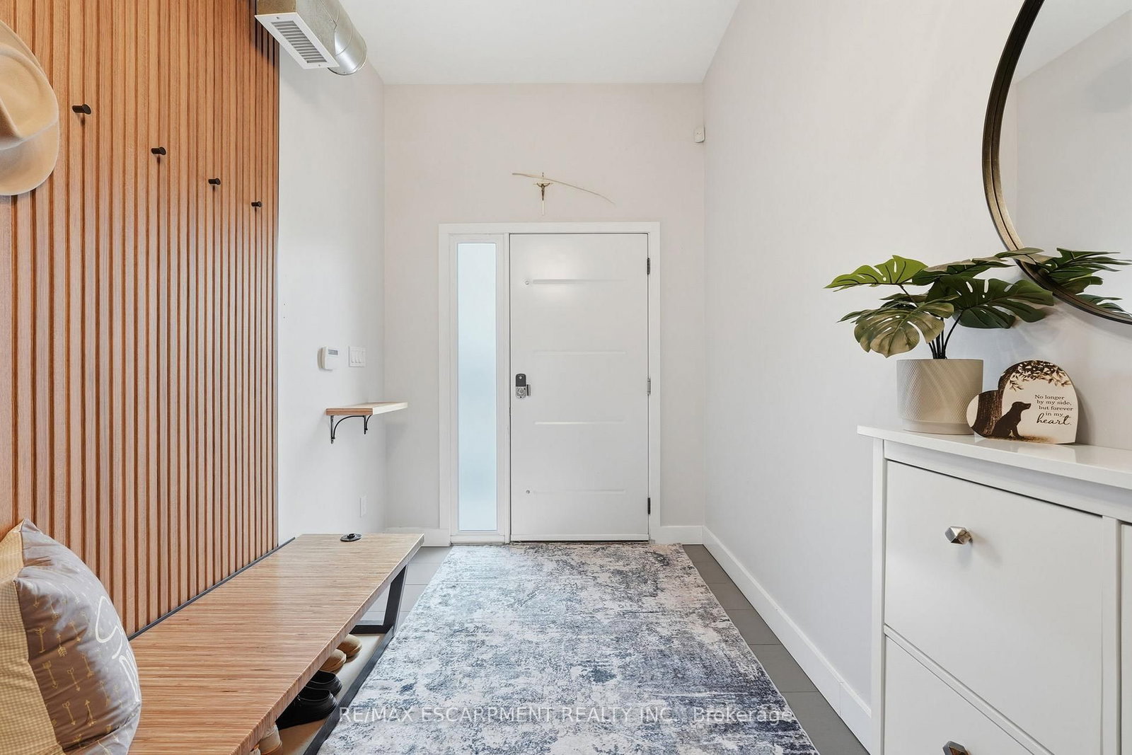 Detached House for sale at 414 JOHN Street, Hamilton, Ontario, L8L 4R3 - North End - MLS: X12906116