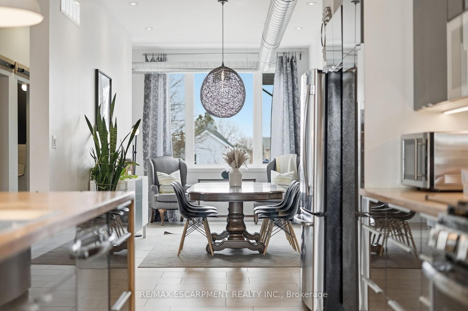 Detached House for sale at 414 JOHN Street, Hamilton, Ontario, L8L 4R3 - North End - MLS: X12906116