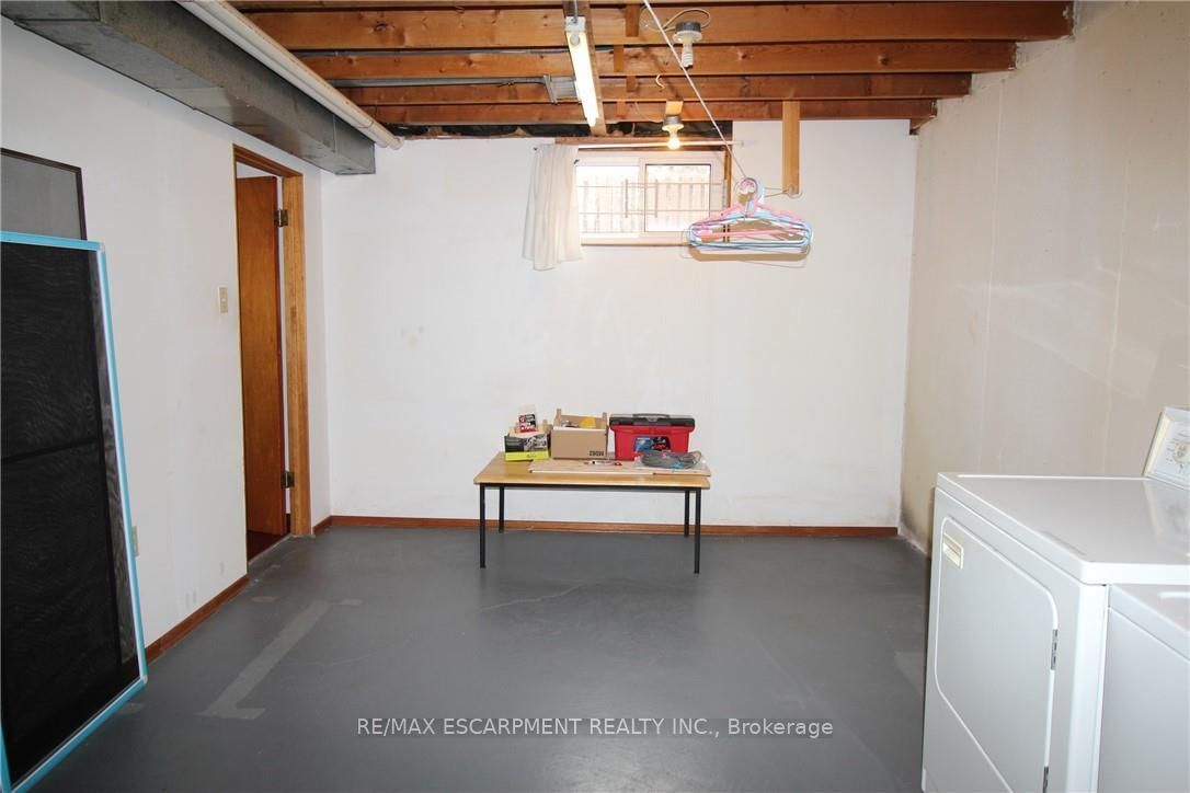 Semi-Detached House for sale at 234 Greencedar Drive, Hamilton, Ontario, L9C 6W6 - Gurnett - MLS: X12906272