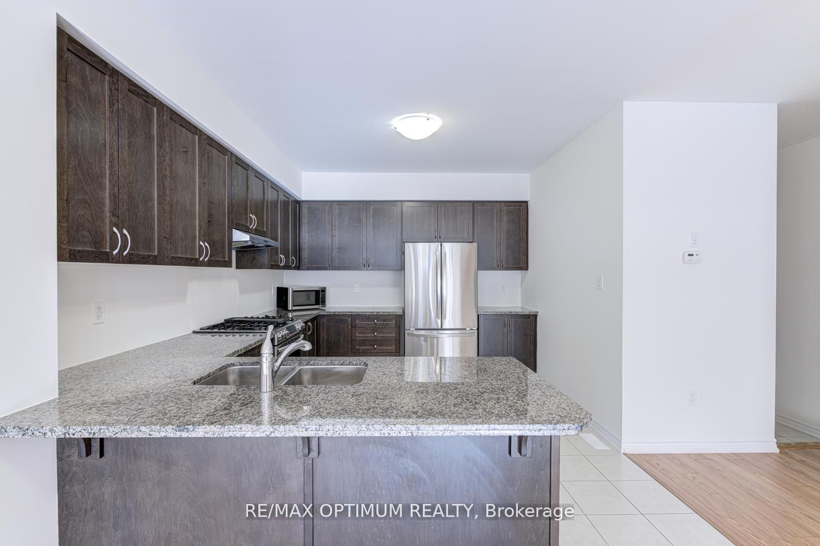 Townhouse for sale at 2-305 Garner Road, Hamilton, Ontario, L9G 3E6 - Ancaster - MLS: X12906278