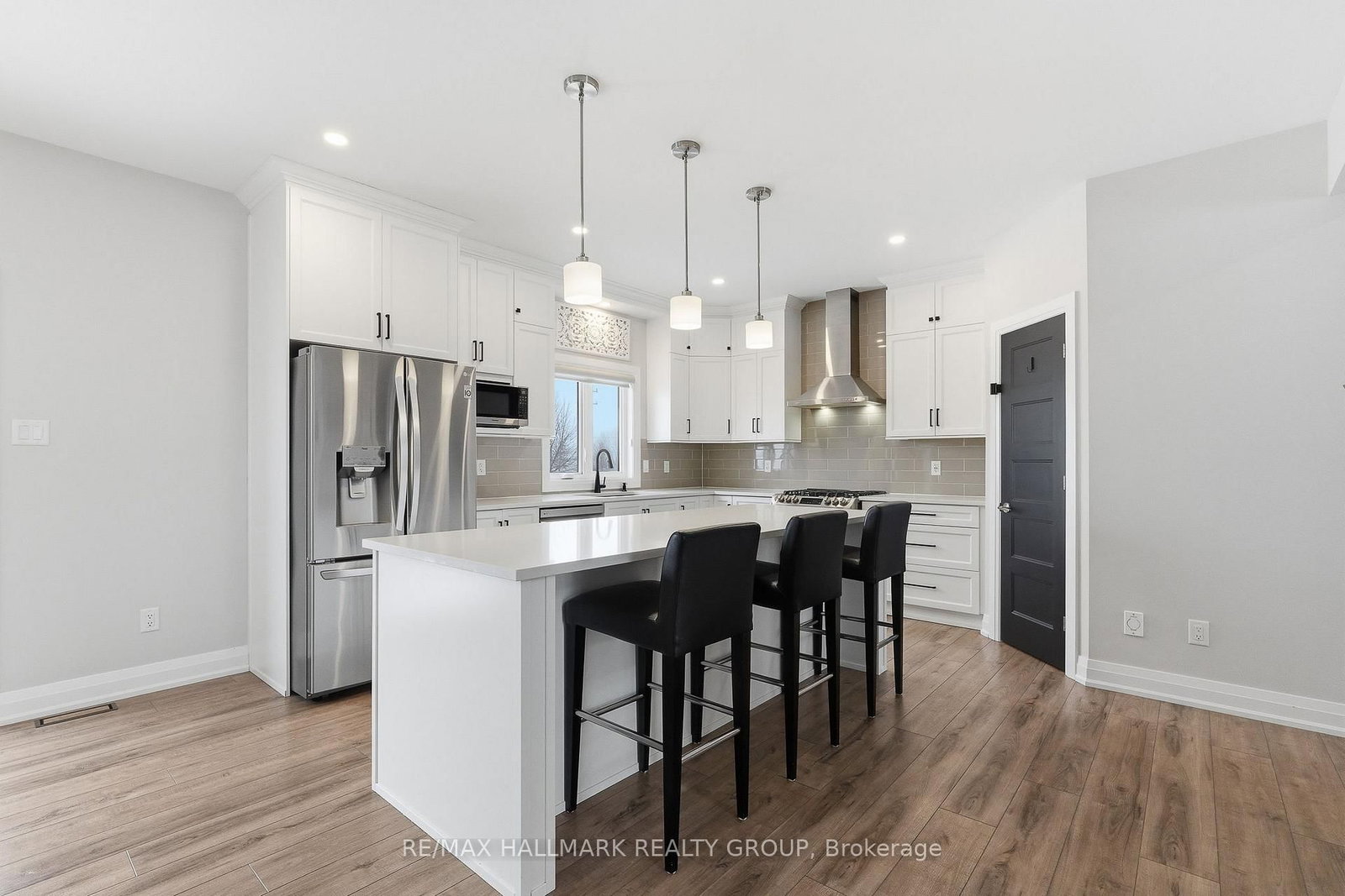 Detached House for sale at 1212 AVIGNON Street, Russell, Ontario, K0A 1W0 - Embrun - MLS: X12906446