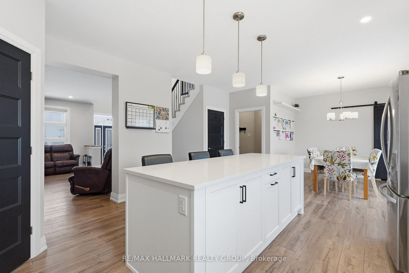 Detached House for sale at 1212 AVIGNON Street, Russell, Ontario, K0A 1W0 - Embrun - MLS: X12906446