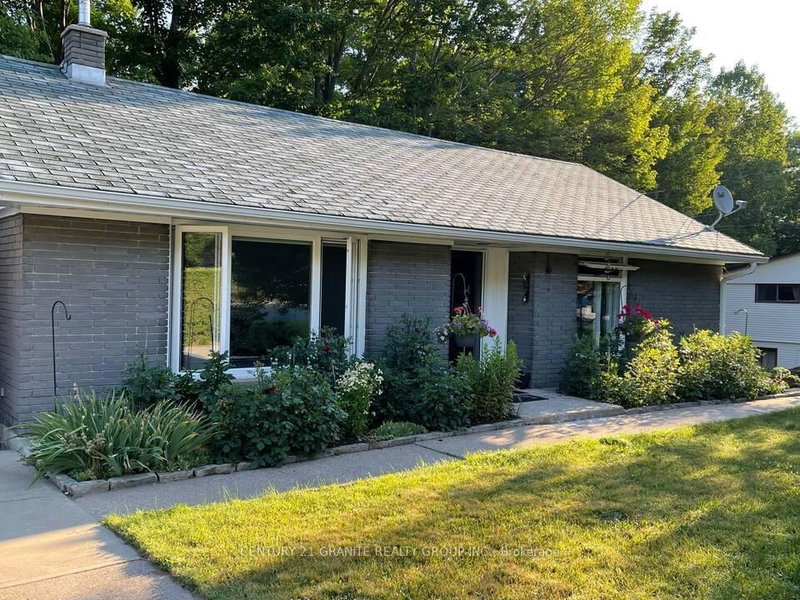 12 Forest Hill Rd, Bancroft, K0L 1C0 | Image 2