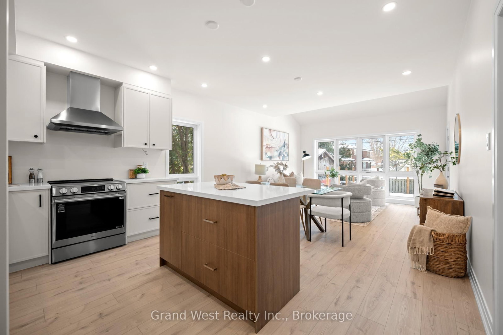 84 N Chalmers Street N - Photo 17