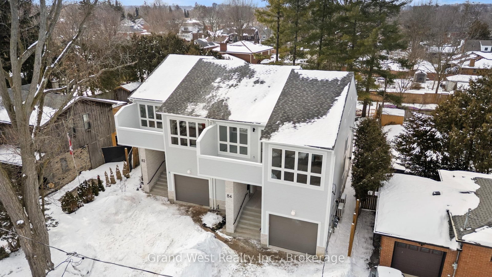 84 N Chalmers Street N - Photo 2