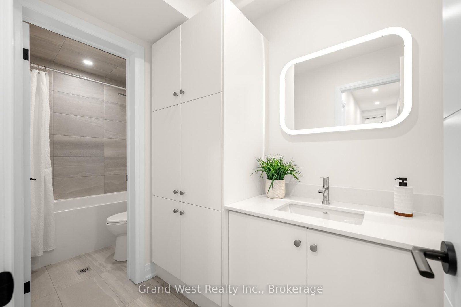 84 N Chalmers Street N - Photo 36