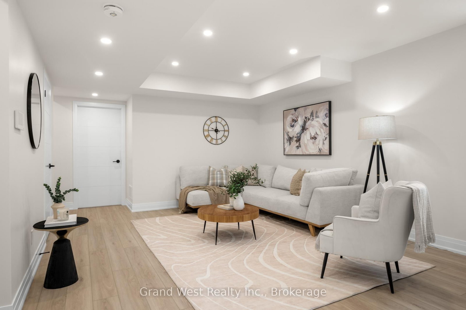 82 N Chalmers Street N - Photo 31