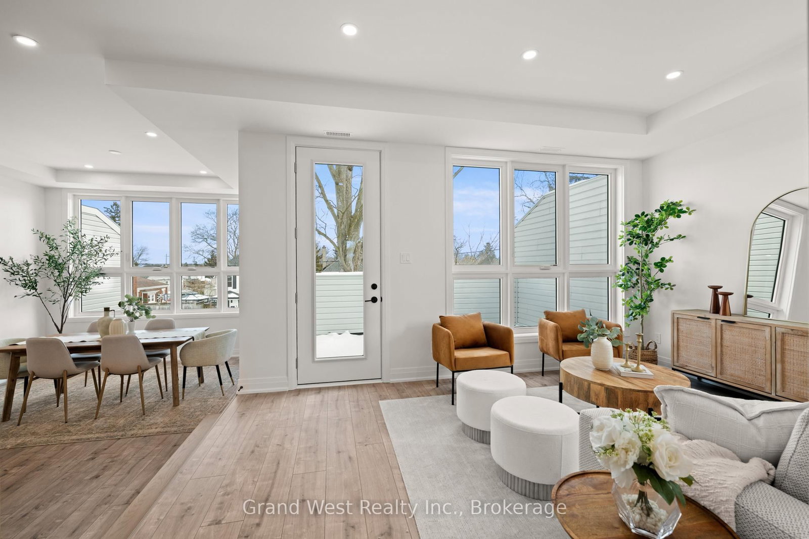 82 N Chalmers Street N - Photo 48