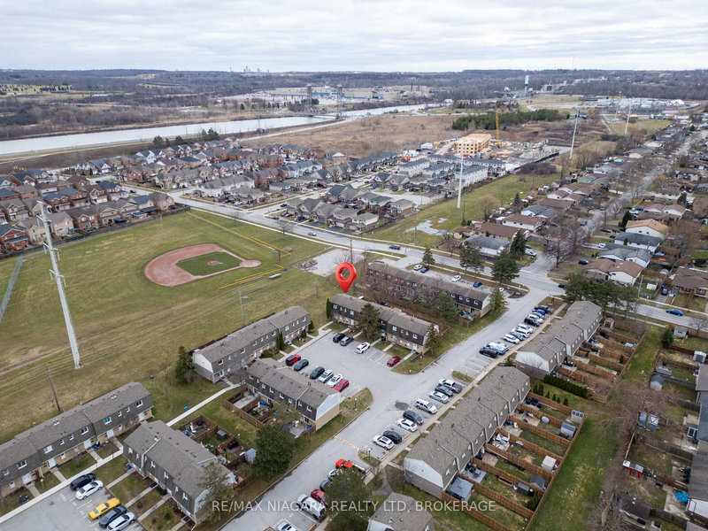 55 - 131 Rockwood Ave, St. Catharines, L2P 3K4 | Image 3