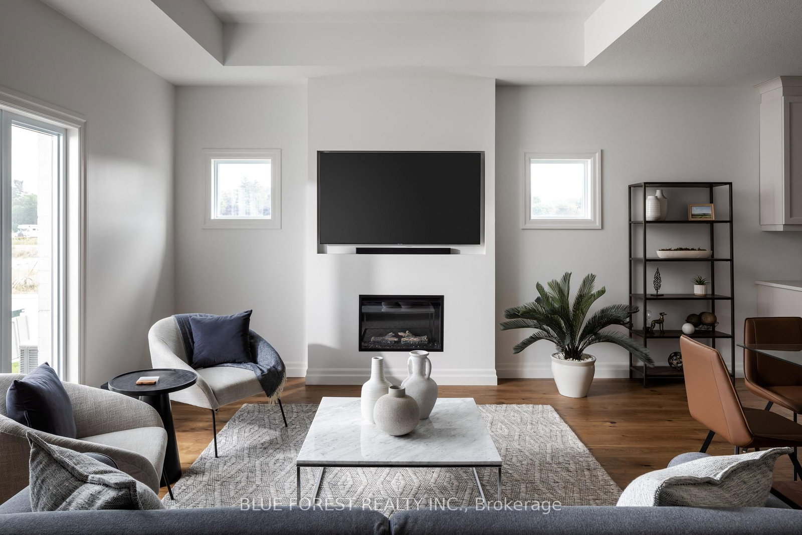 325 Harvest Lane • Thames Centre, ON photo 8