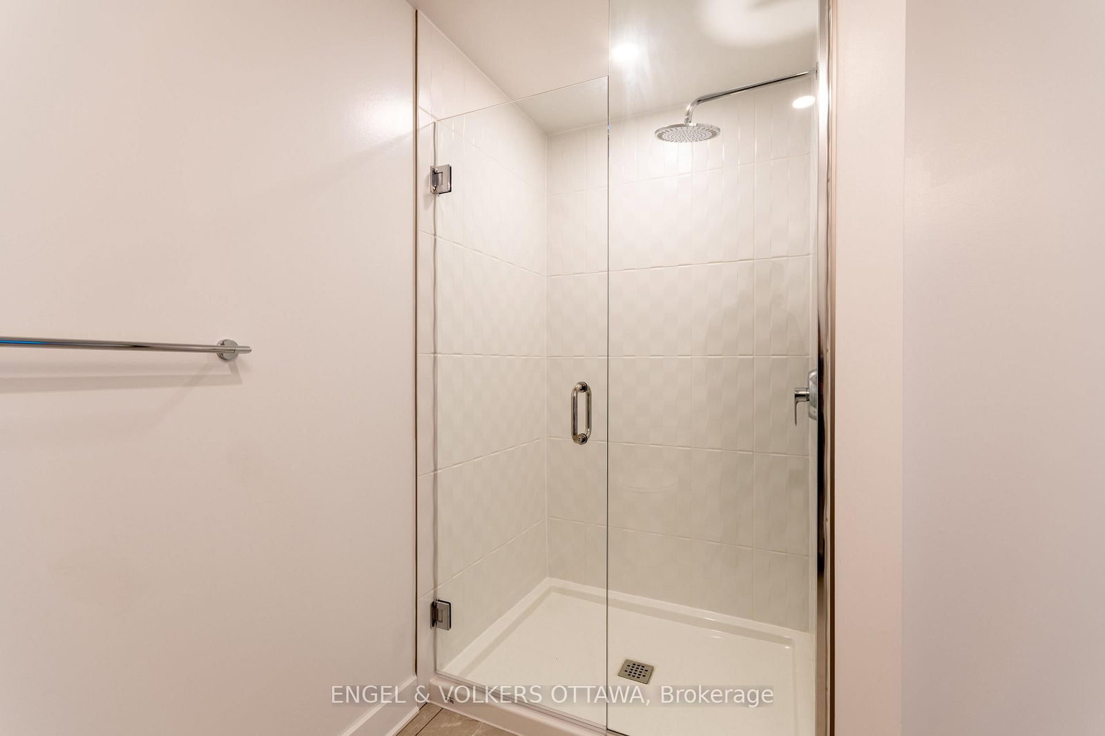 180 George Street, Unit 804 - Photo 19