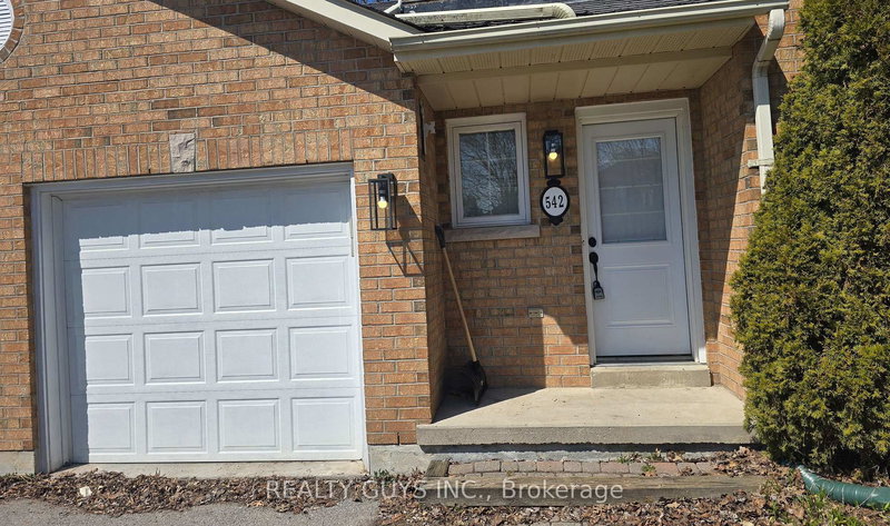 542 Westman Ave, Peterborough, K9K 2E6 | Image 3