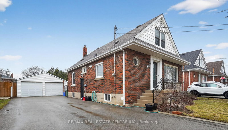 342 East 17th St, Hamilton, L9A 4M8 | Image 2