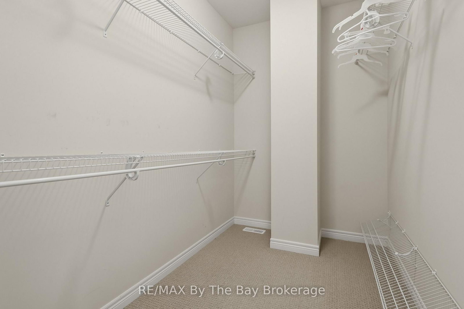 126 Delphi Lane • Blue Mountains, ON photo 15