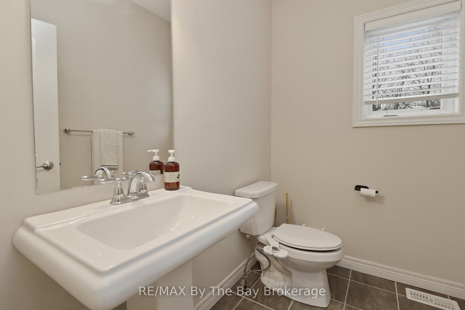 126 Delphi Lane • Blue Mountains, ON photo 27