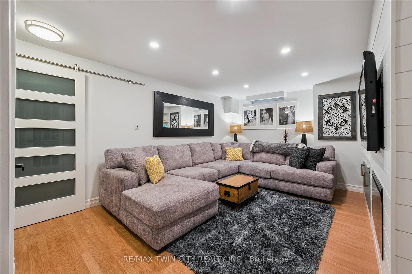Listing Image 35