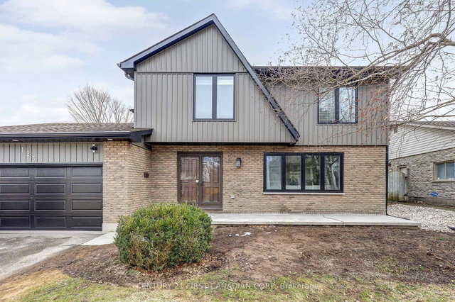 123 HILLSMOUNT Crescent