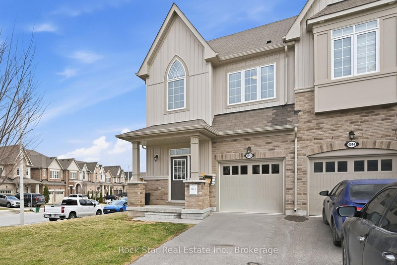 4042 Maitland St, Lincoln, L3J 0R6 | Image 2