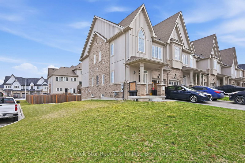 4042 Maitland St, Lincoln, L3J 0R6 | Image 3