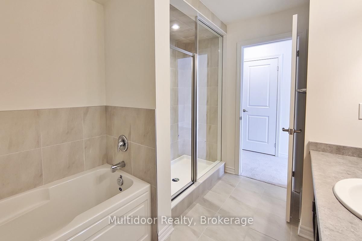 Townhouse for lease at 67-305 Garner Road, Hamilton, Ontario, L9G 3K9 - Ancaster - MLS: X12907946