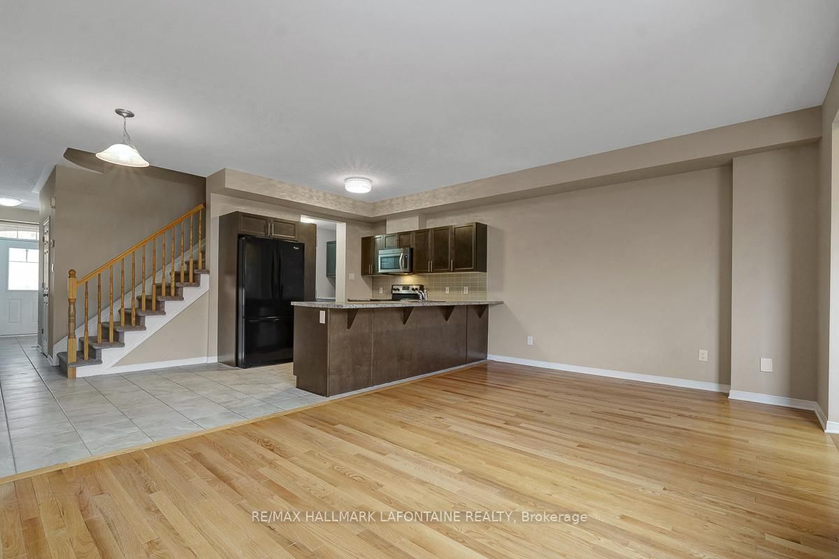 Townhouse for sale at 381 Sweetflag Street, Ottawa, Ontario, K2J 5Y7 - Barrhaven - Longfields - MLS: X12908024