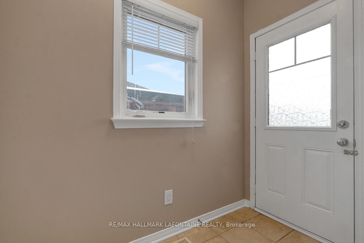 Townhouse for sale at 381 Sweetflag Street, Ottawa, Ontario, K2J 5Y7 - Barrhaven - Longfields - MLS: X12908024