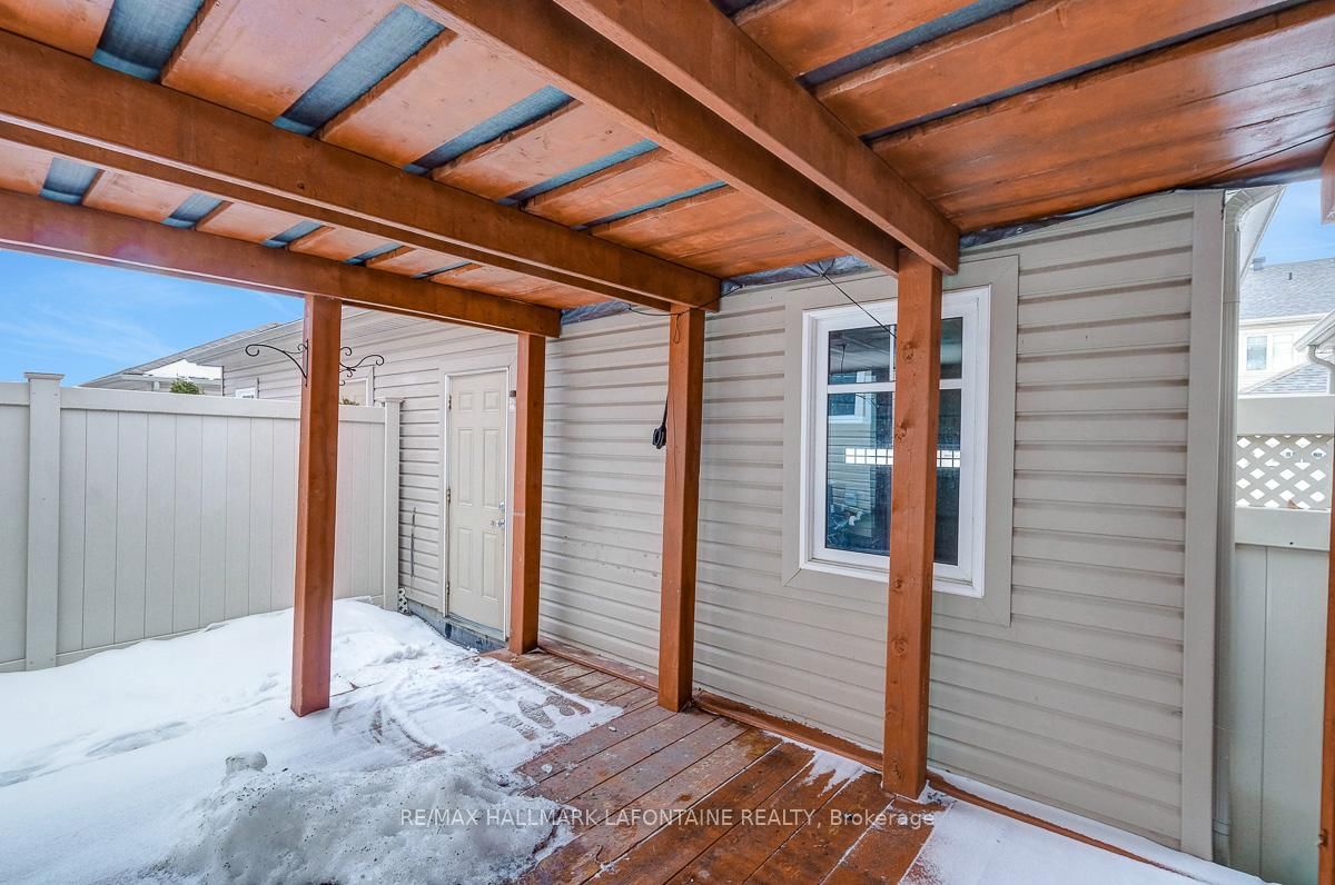 Townhouse for sale at 381 Sweetflag Street, Ottawa, Ontario, K2J 5Y7 - Barrhaven - Longfields - MLS: X12908024