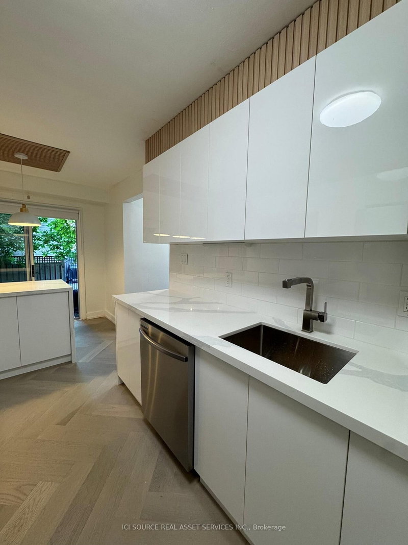 10 - 914 Mohawk Rd E, Hamilton, L8T 2R8 | Image 3