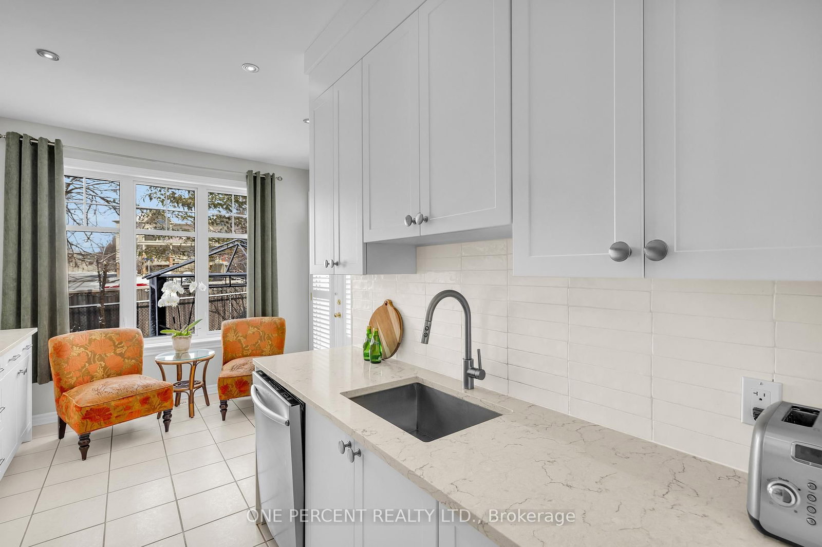 411 Cache Bay Crescent - Photo 15