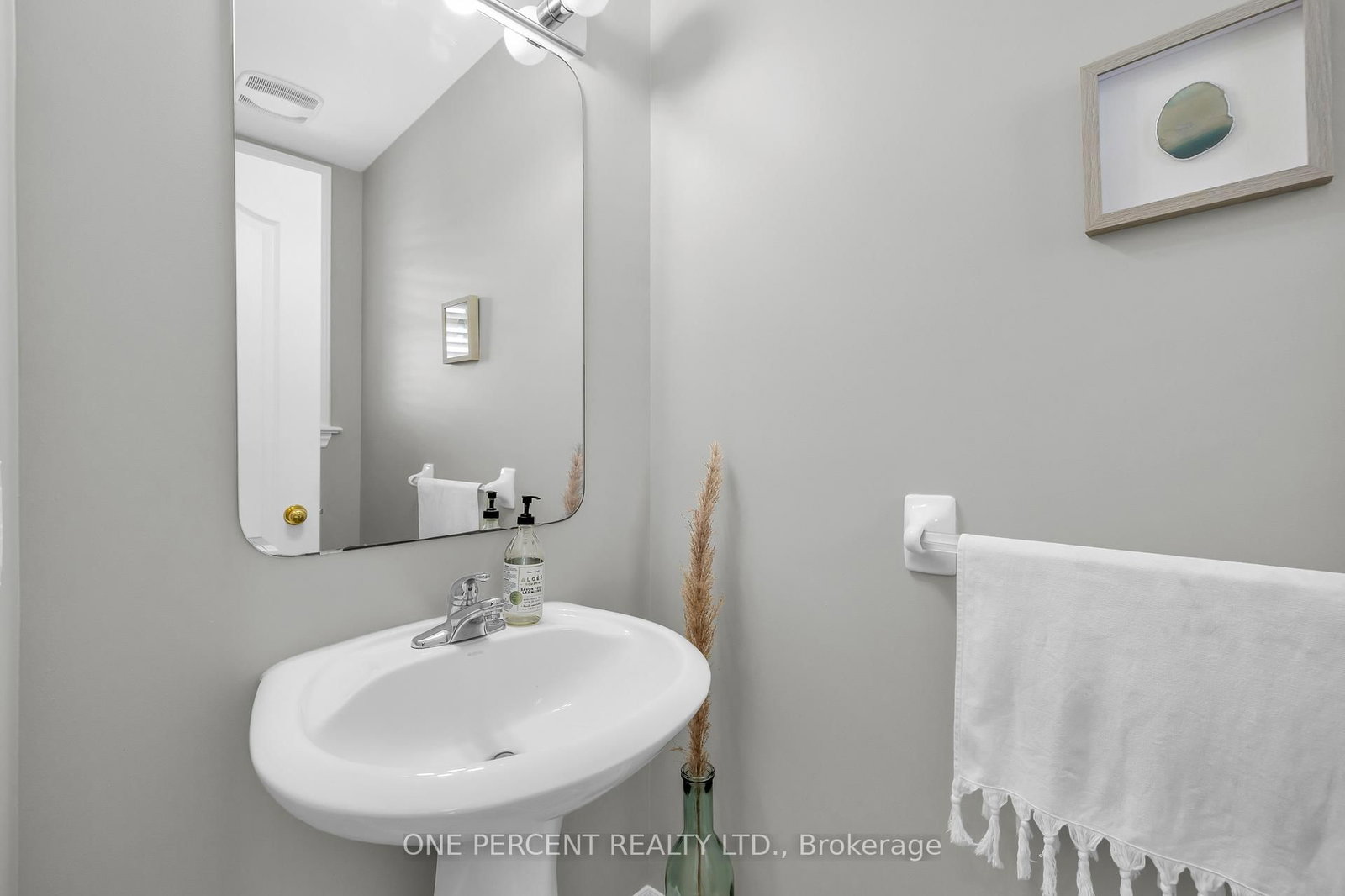 411 Cache Bay Crescent - Photo 6