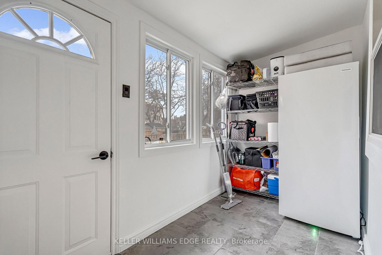 Townhouse for sale at 188 Bay Street, Hamilton, Ontario, L8R 2P7 - Central - MLS: X12908578