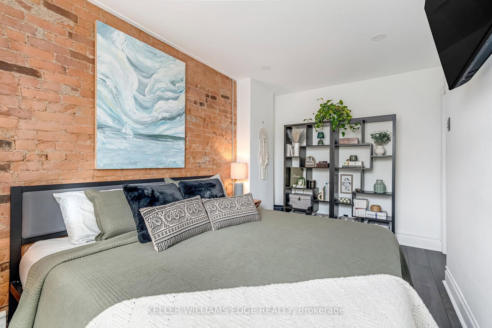 188 Bay Street N - Photo 19