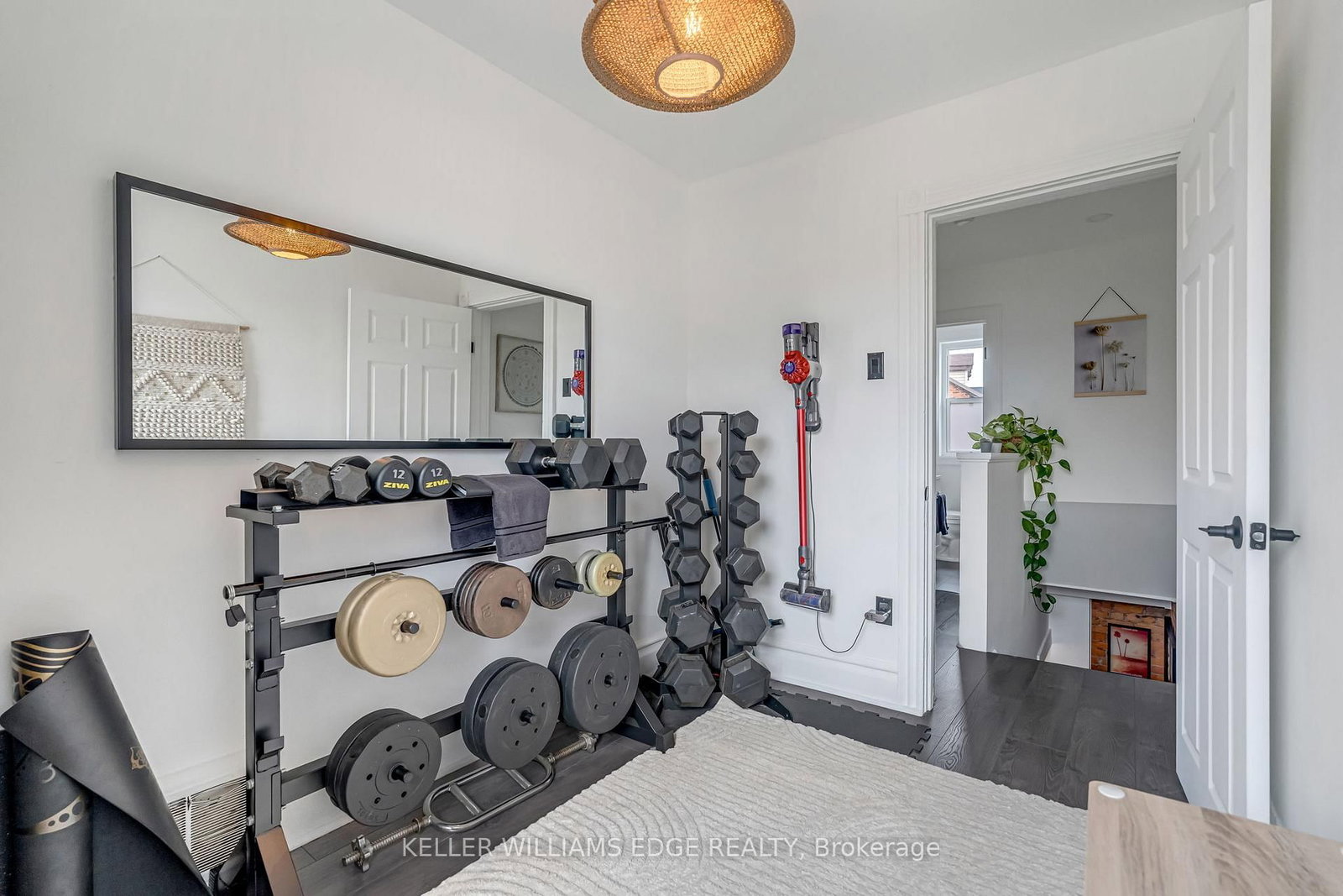 Townhouse for sale at 188 Bay Street, Hamilton, Ontario, L8R 2P7 - Central - MLS: X12908578