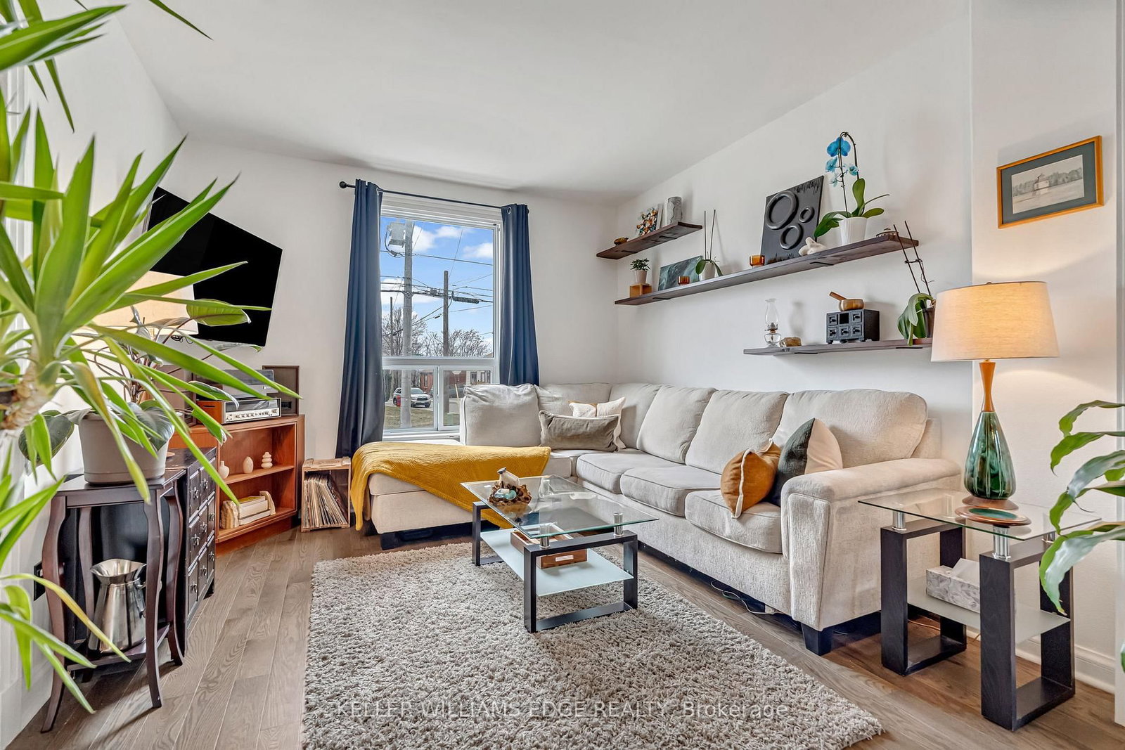 Townhouse for sale at 188 Bay Street, Hamilton, Ontario, L8R 2P7 - Central - MLS: X12908578